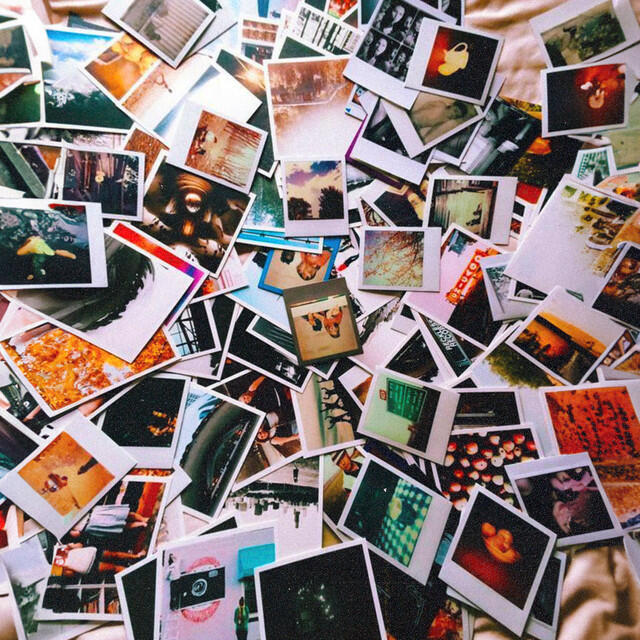 Релиз Polaroids