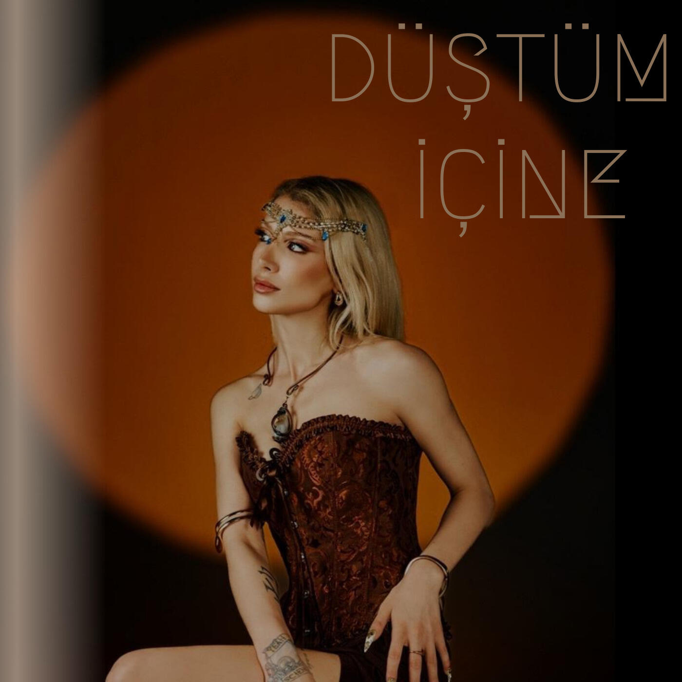 Релиз Düştüm İçine