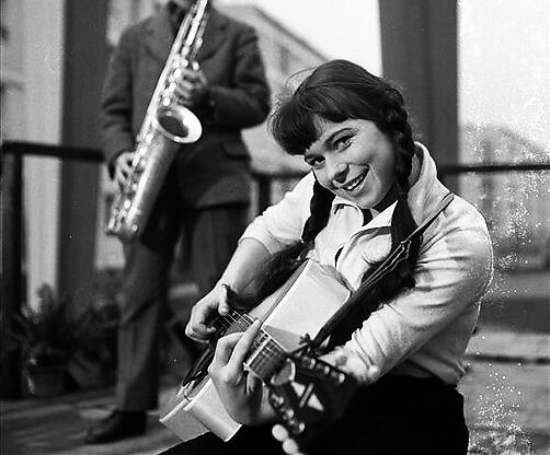 Karin Stanek слушать песни исполнителя онлайн бесплатно на Zvuk com 