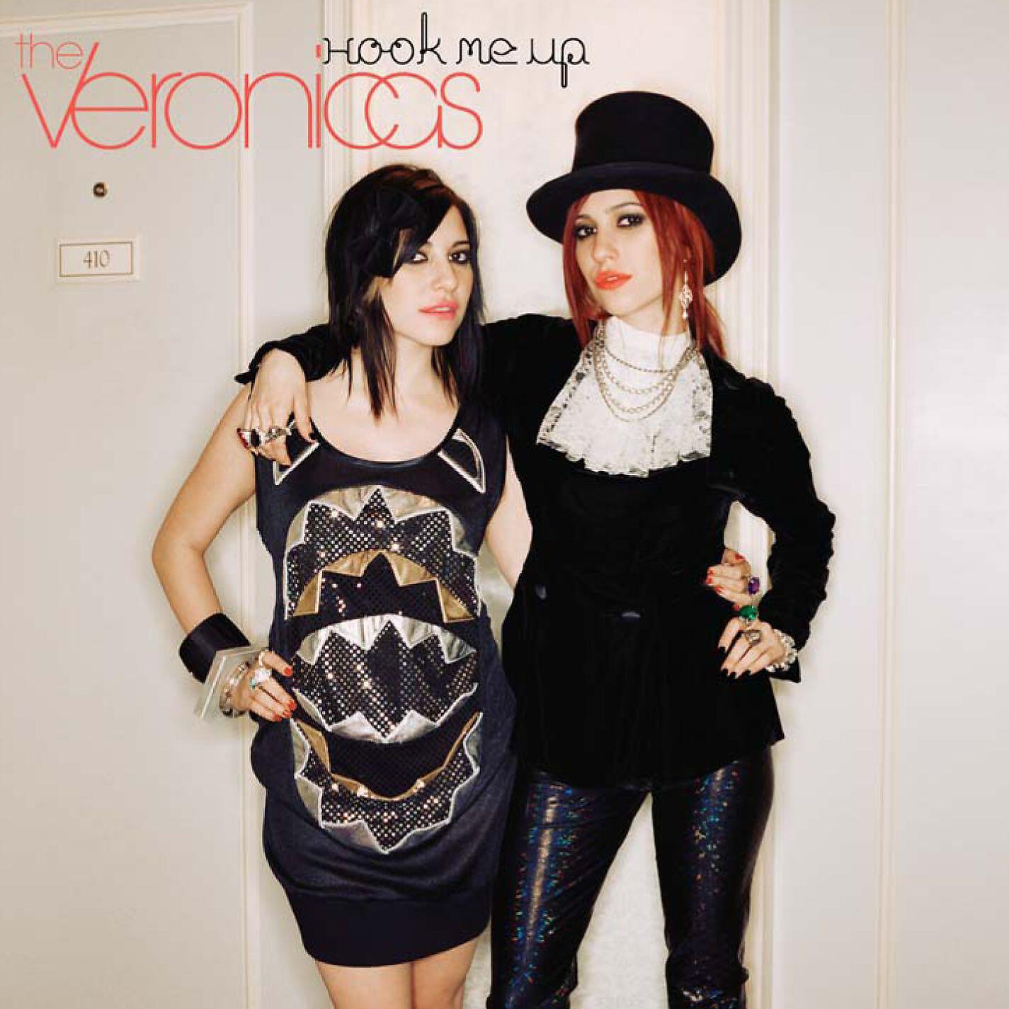 Релиз Hook Me Up