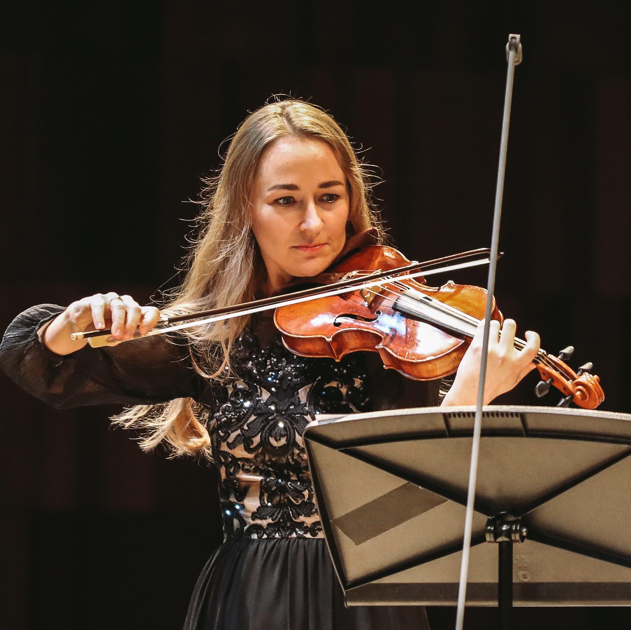 Елена Давыдова