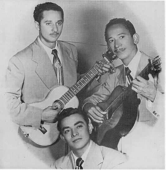 Johnny Albino Y Su Trio San Juan