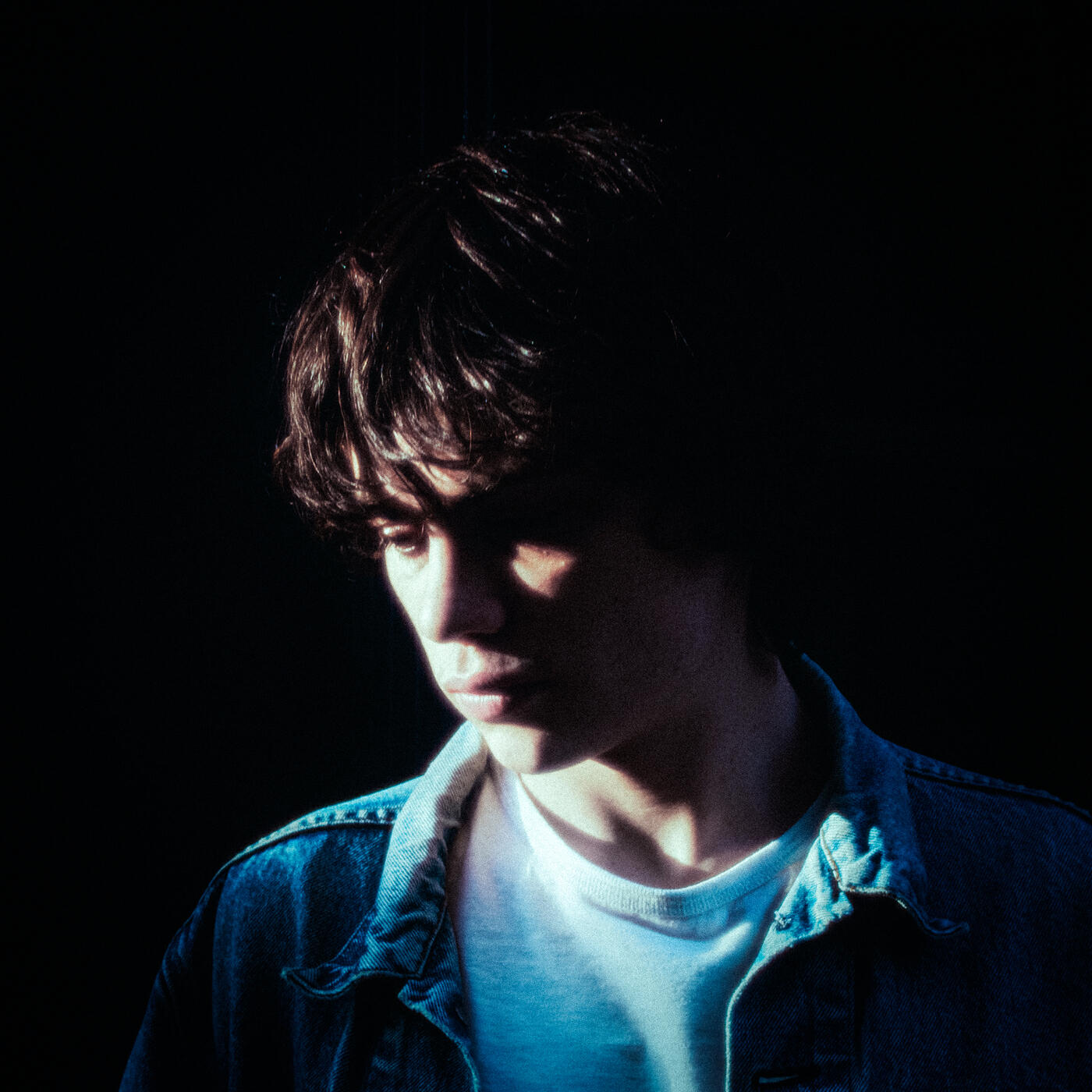 Релиз Dancing Alone