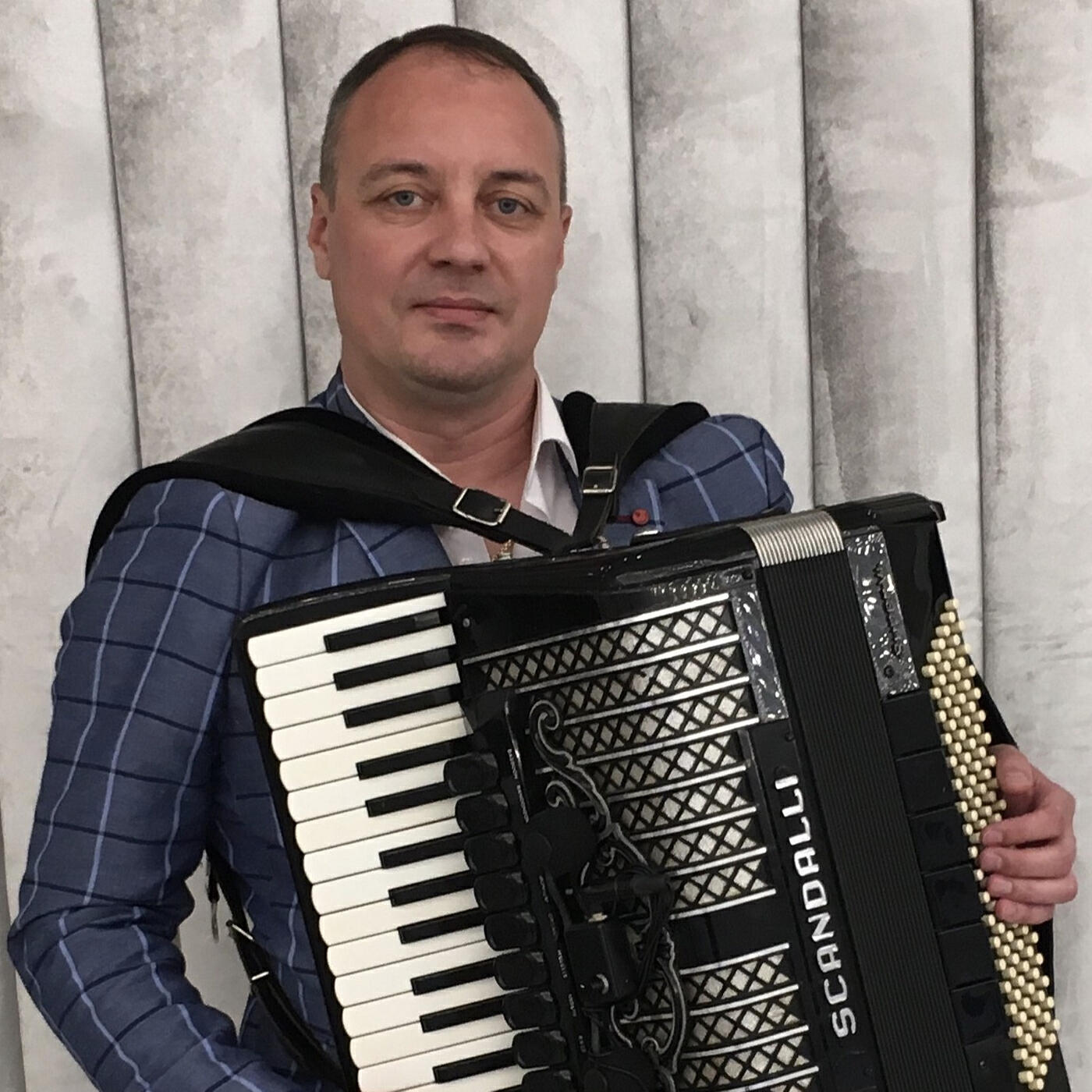 Релиз Ion Olaru La Căsuța Părintească
