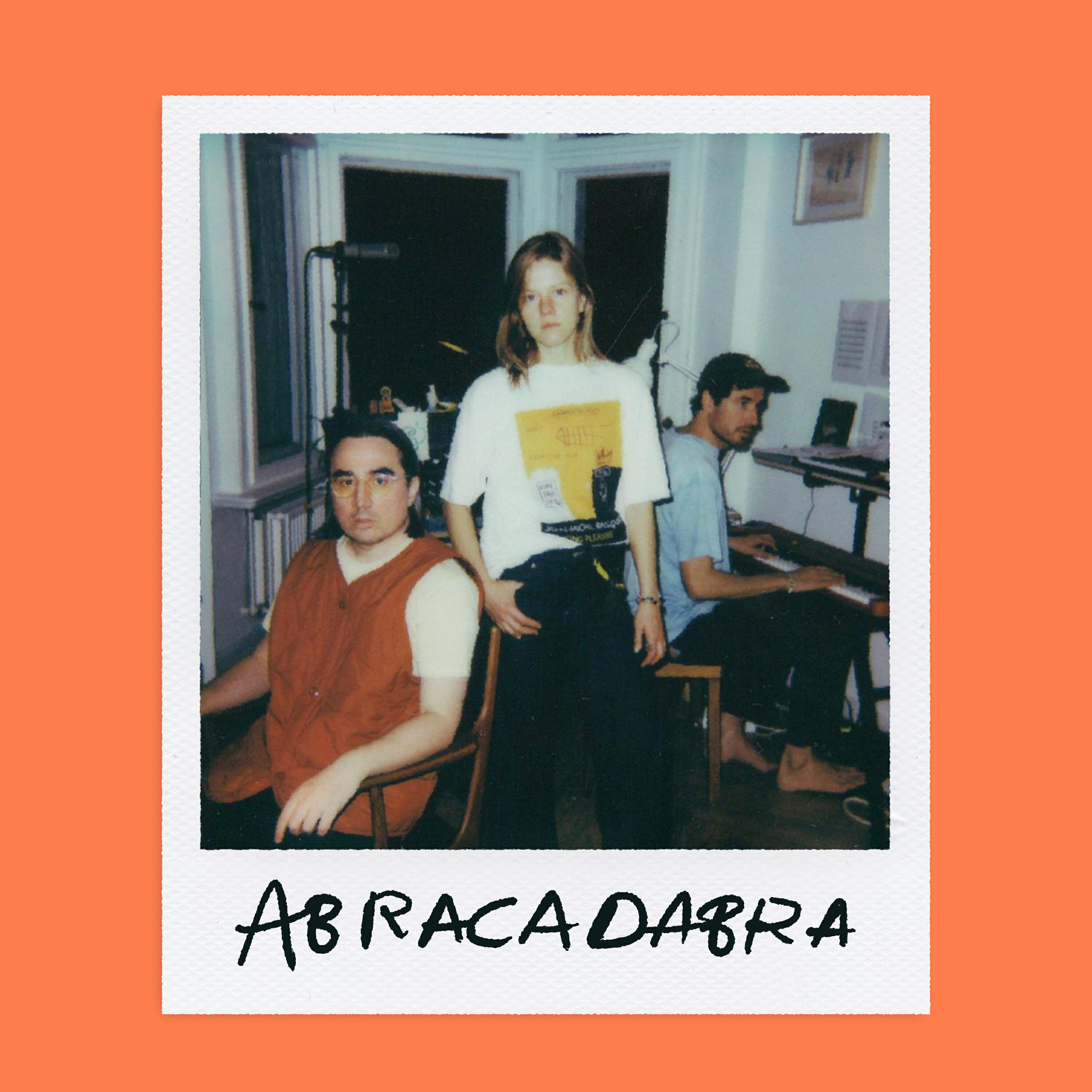 Релиз Abracadabra