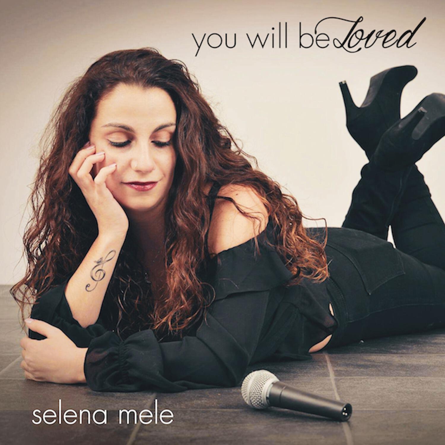 SELENA MELE