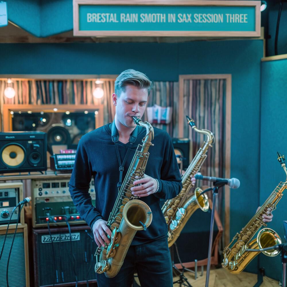 Релиз Smooth in Sax Session Three
