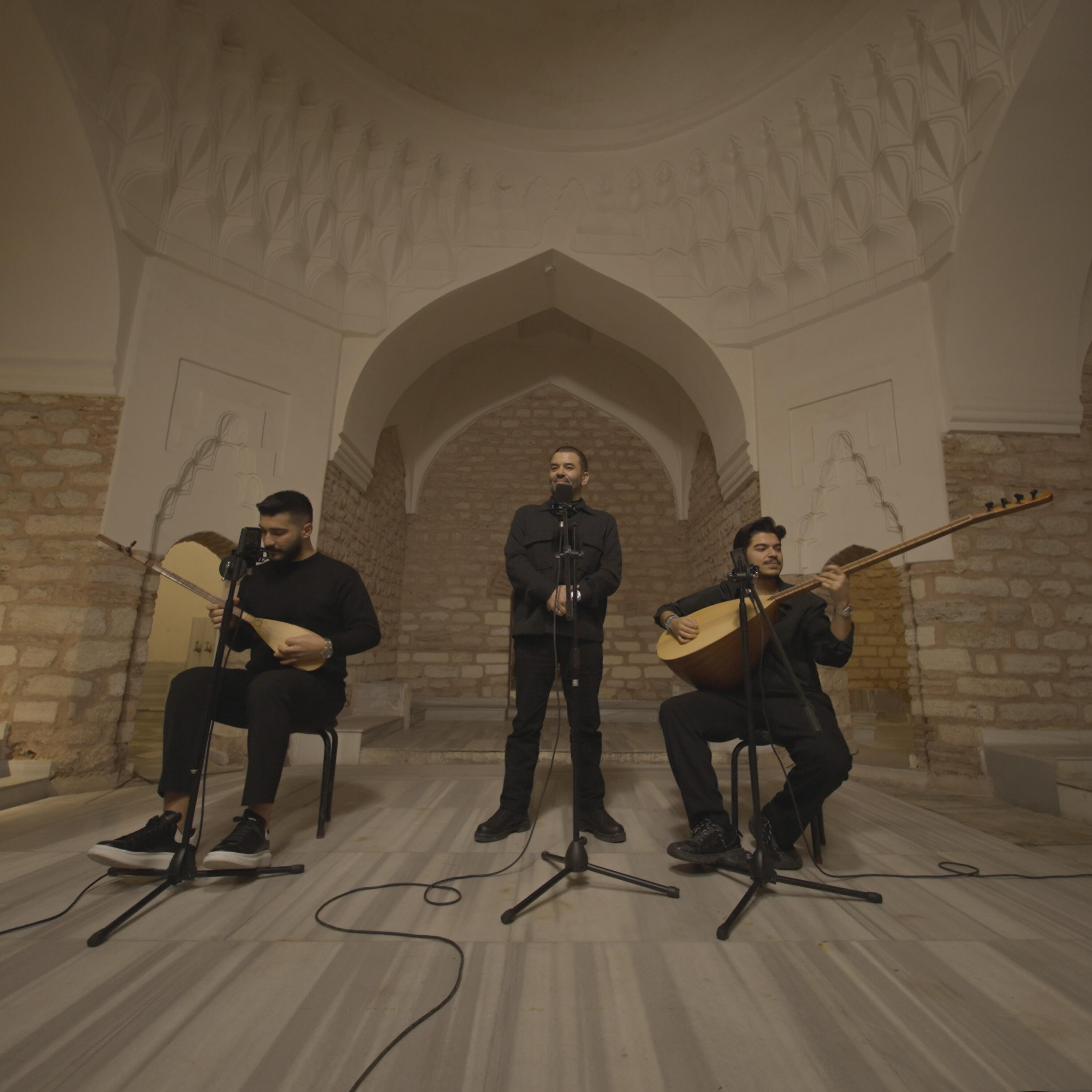 Релиз Deli miyim Ben