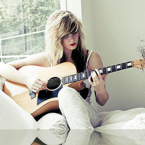 Bec Sandridge