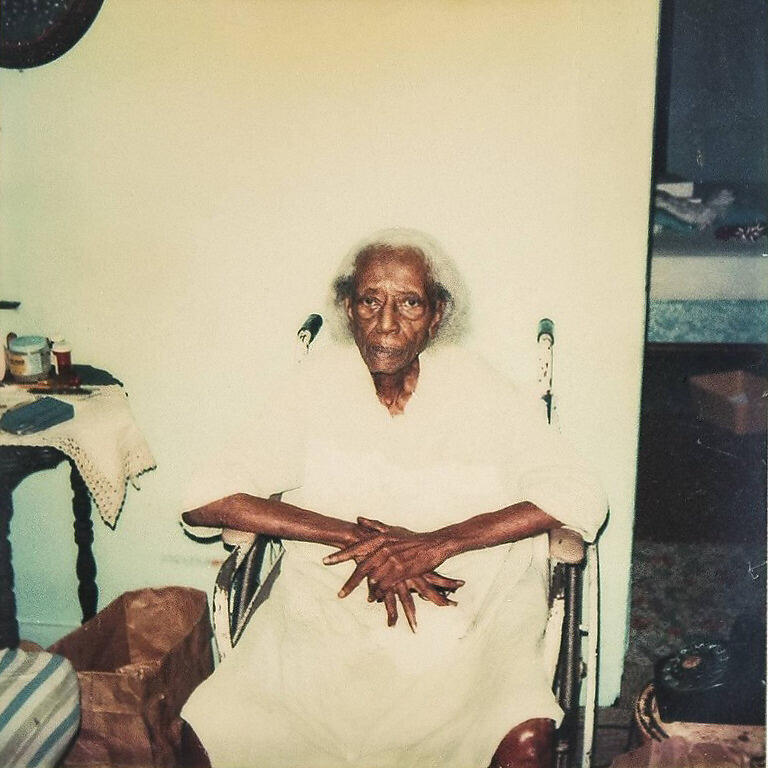 Elvie Thomas