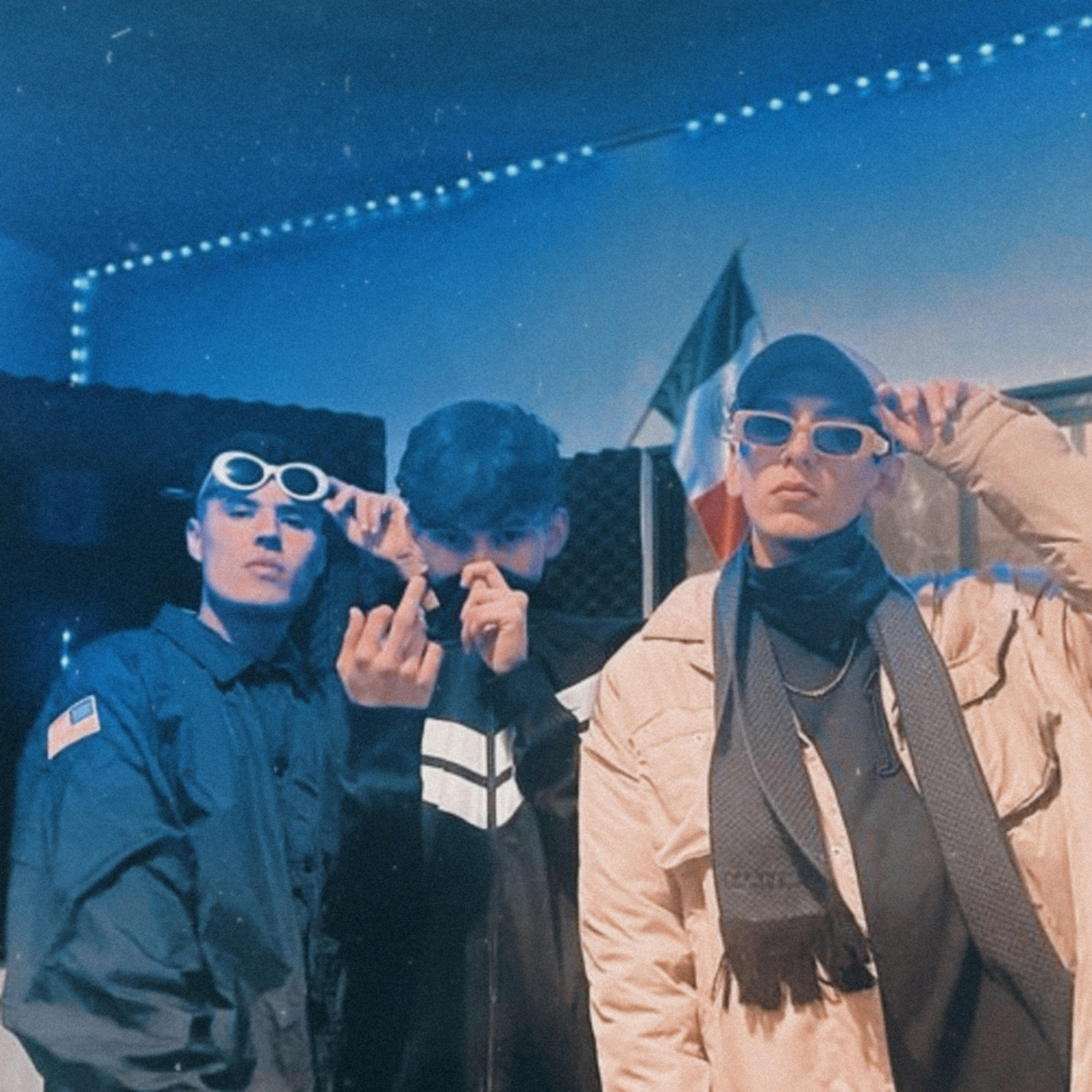 Релиз Tres Mosqueteros