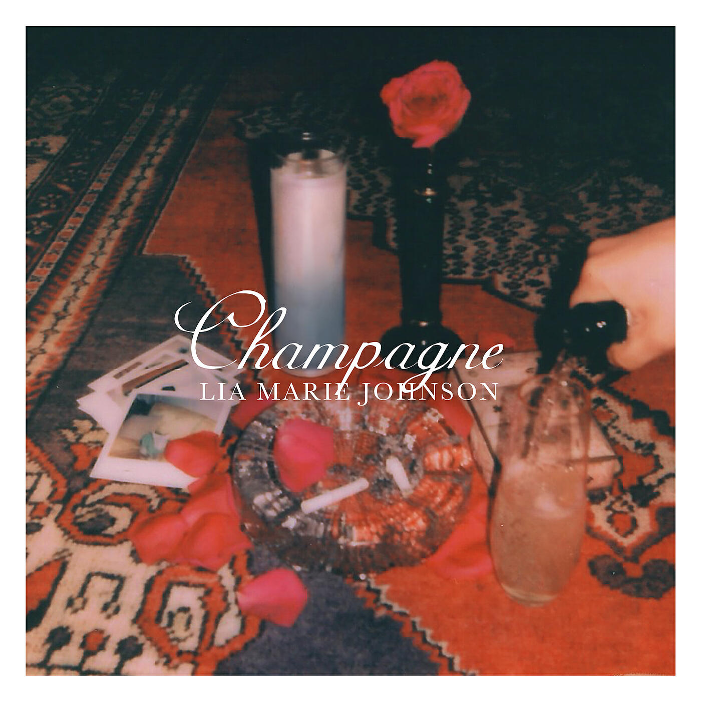 Скачать песню Lia Marie Johnson - Champagne бесплатно в MP3 для Android и iOS
