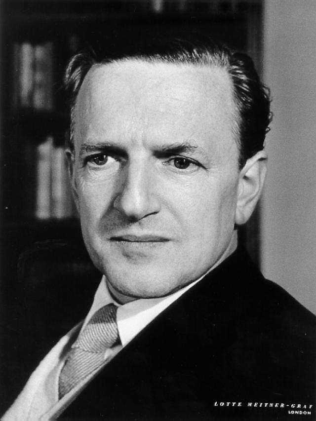 Sir Peter Pears все песни в mp3