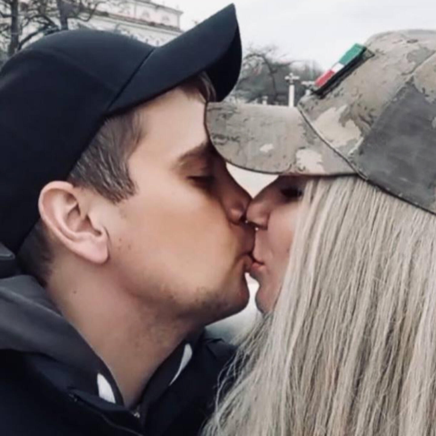 Релиз Две половинки