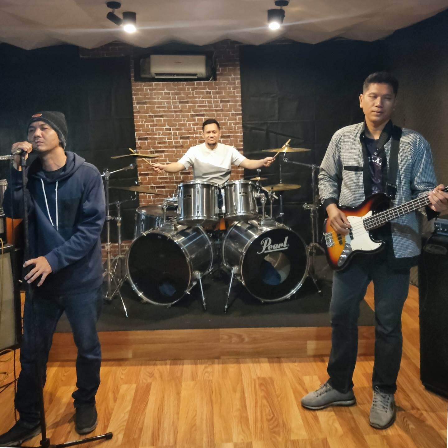 Релиз Setelah Engkau Pergi