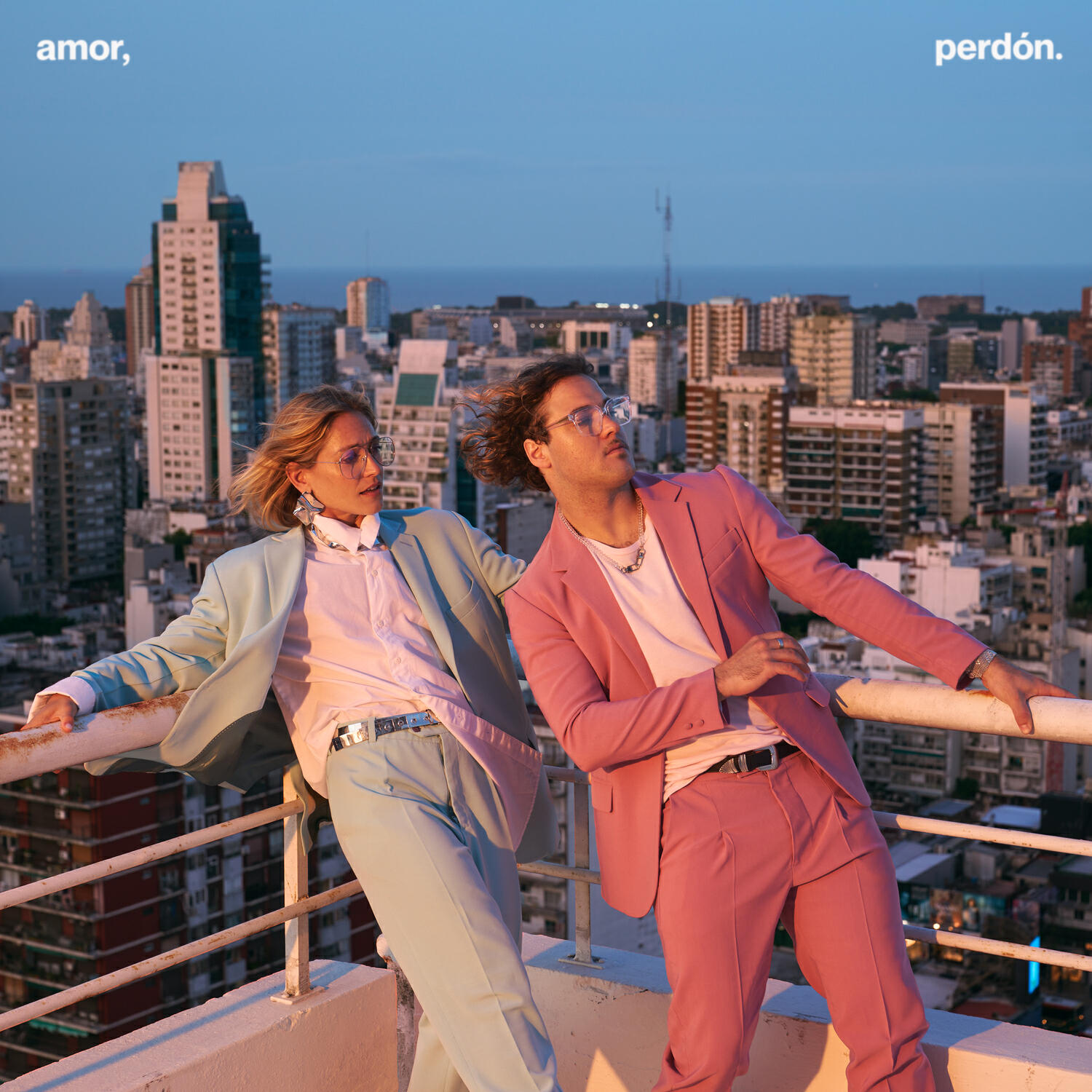 Релиз amor, perdón.