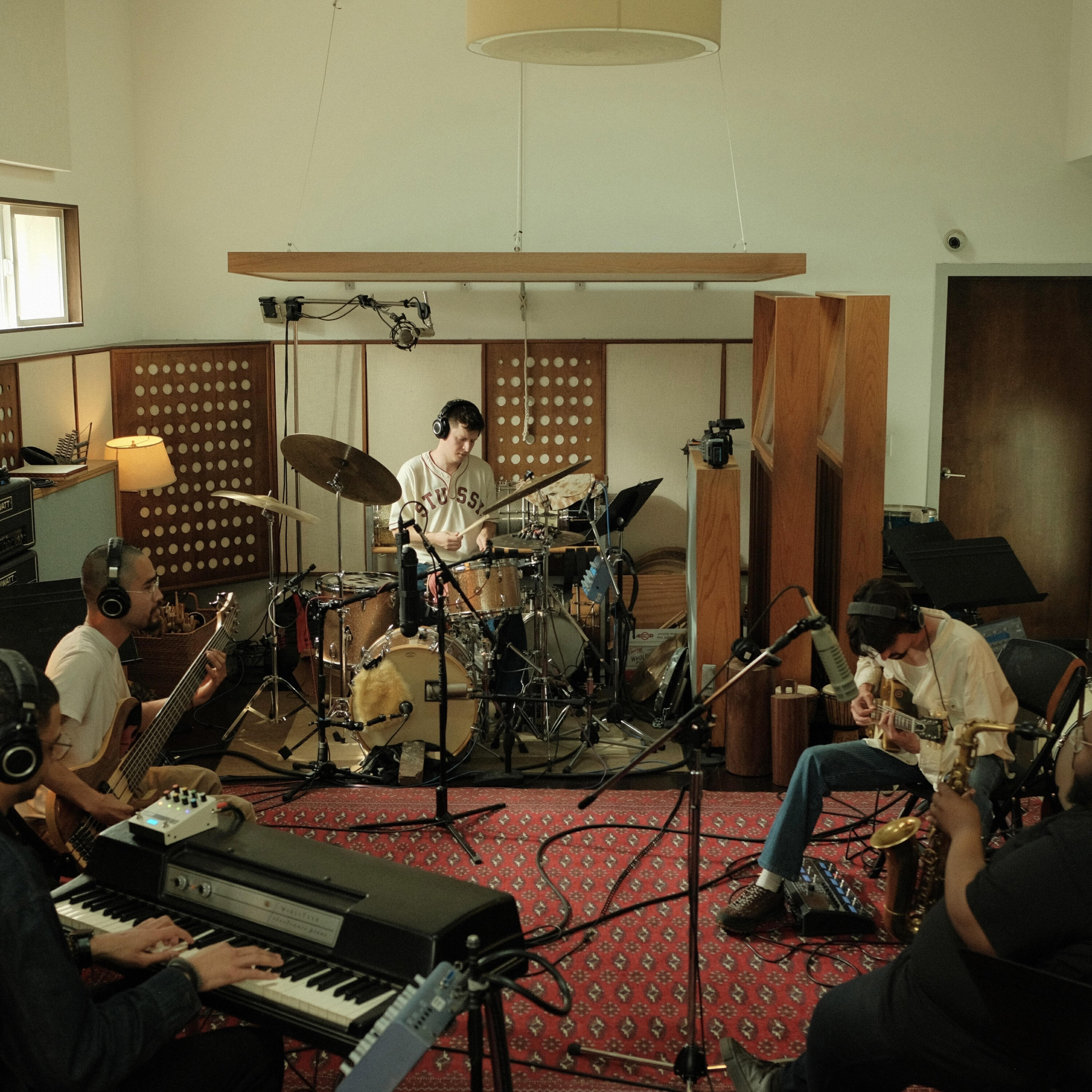 Релиз Three Songs