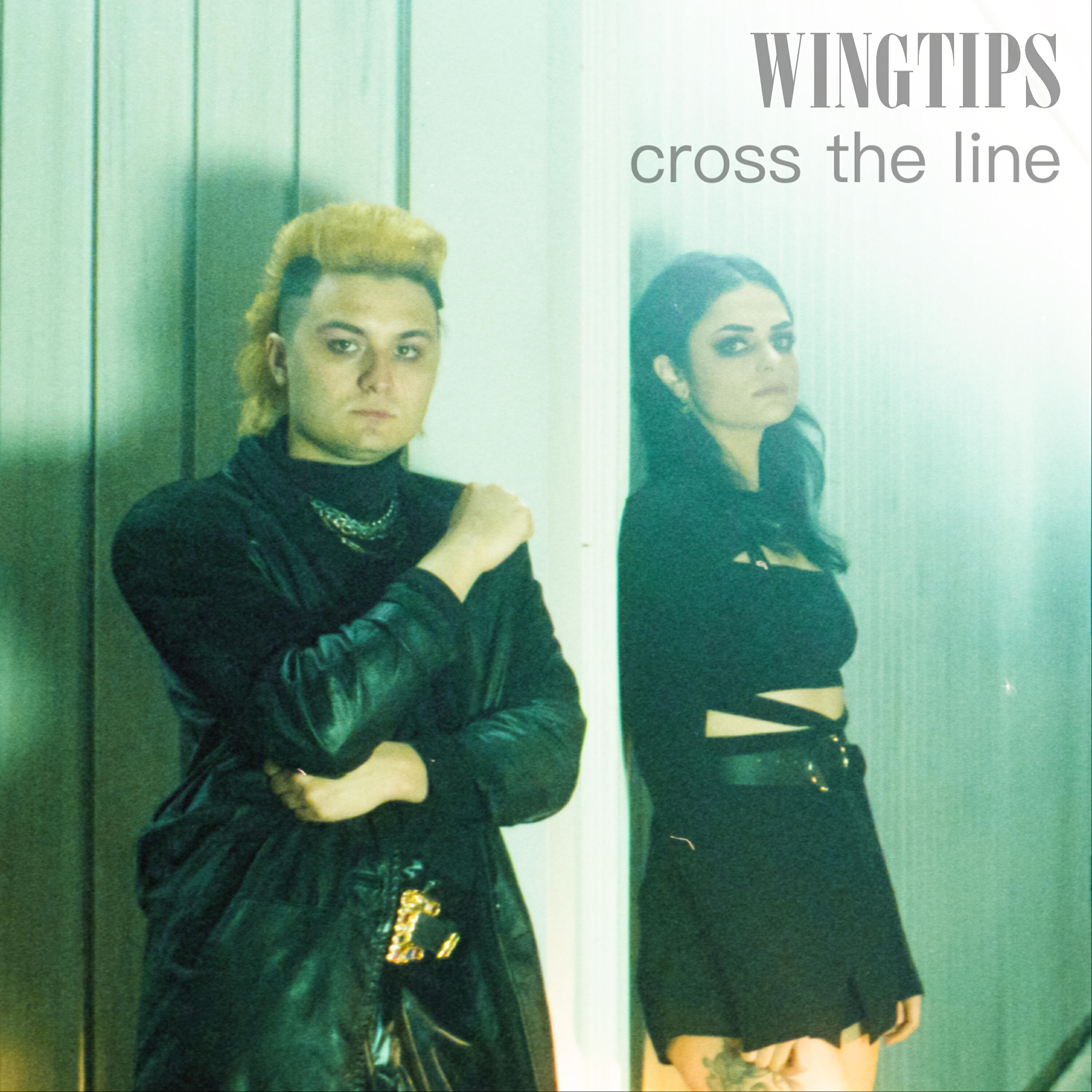 Релиз Cross the Line