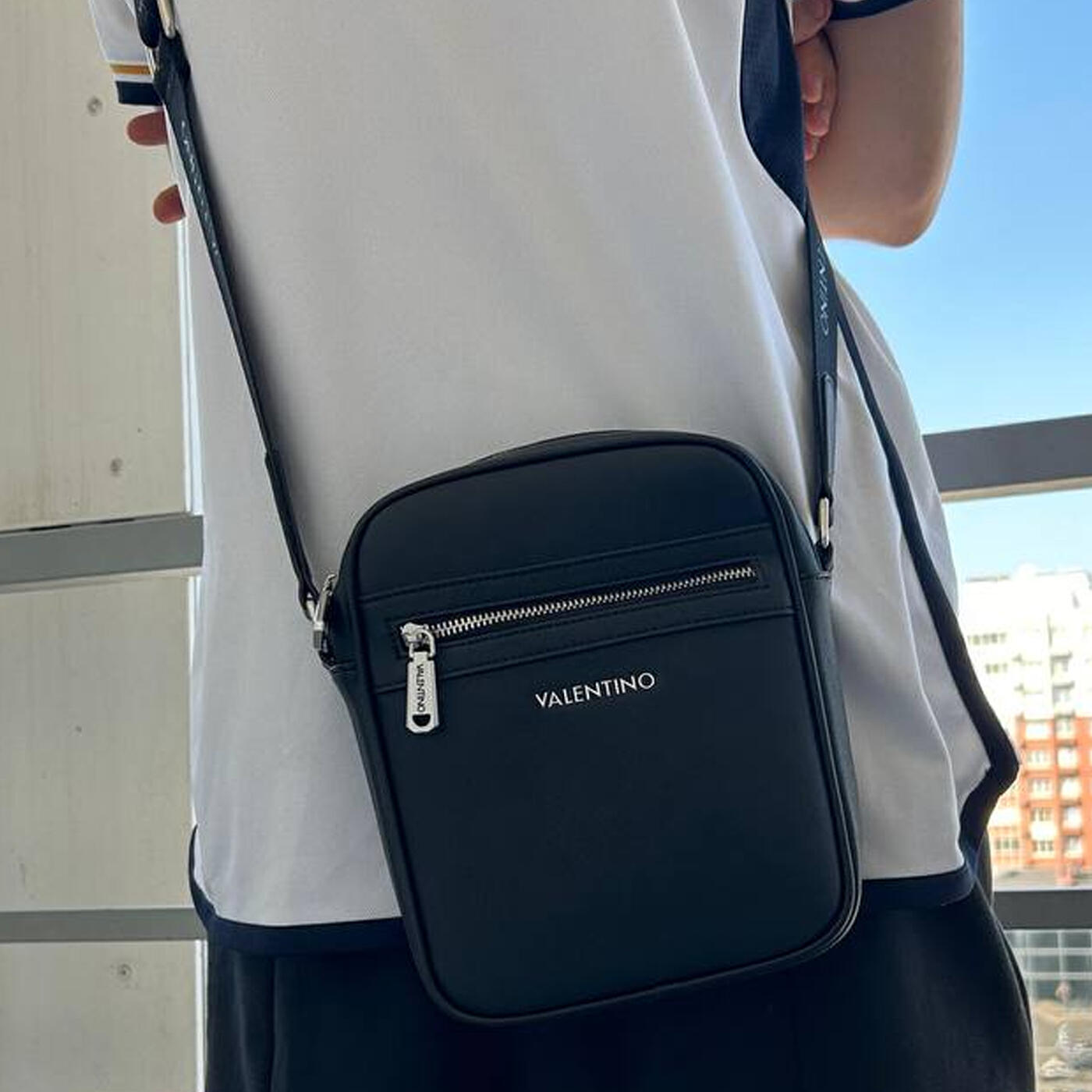 Релиз Valentino