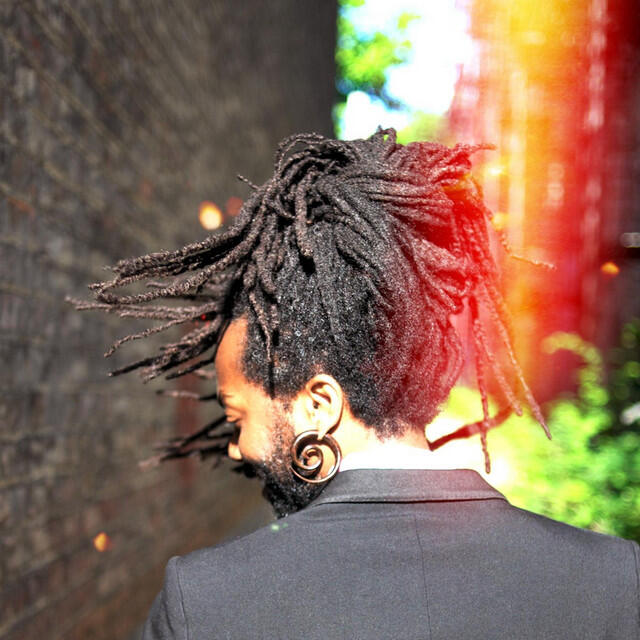 Релиз Move to the Light