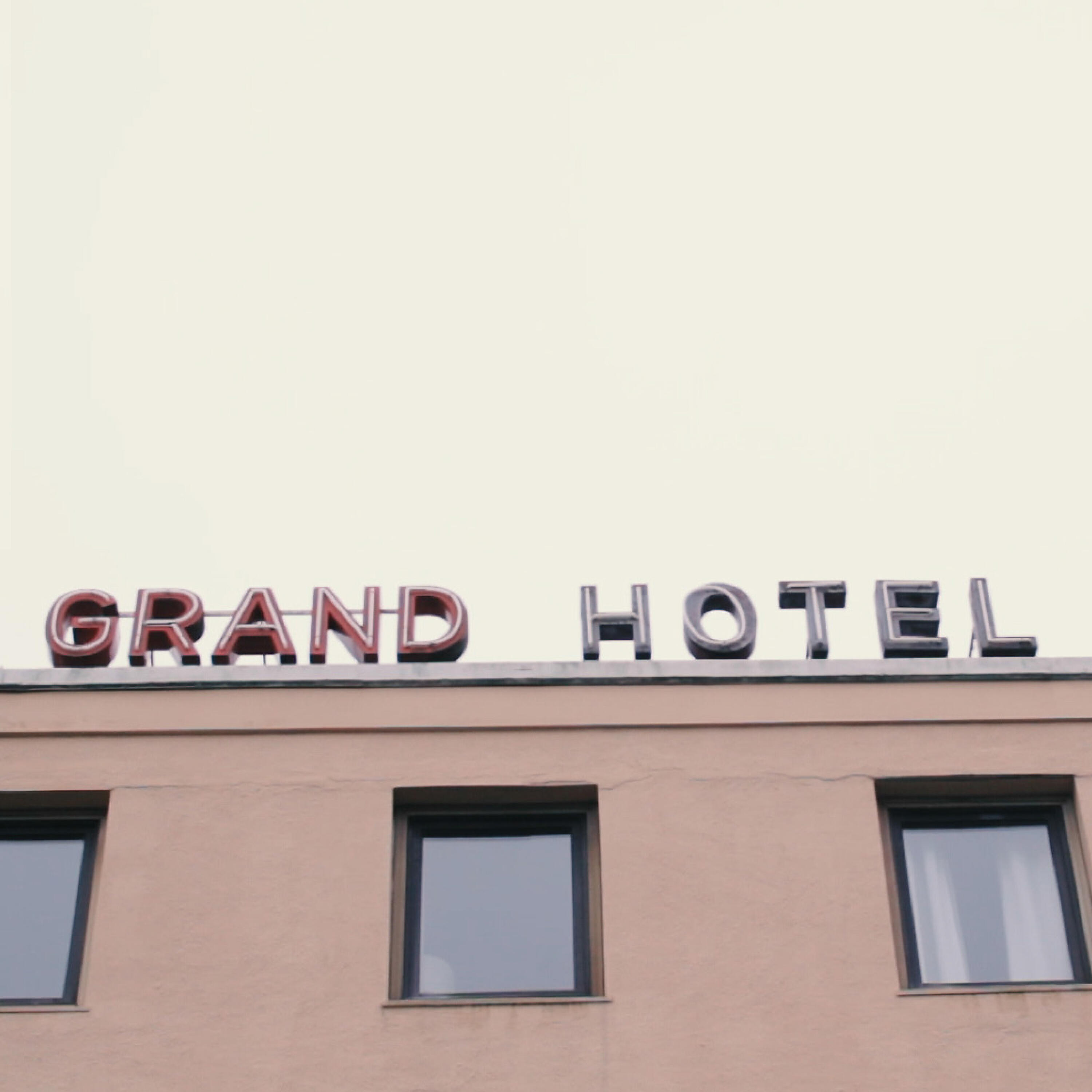 Релиз Grand Hotel