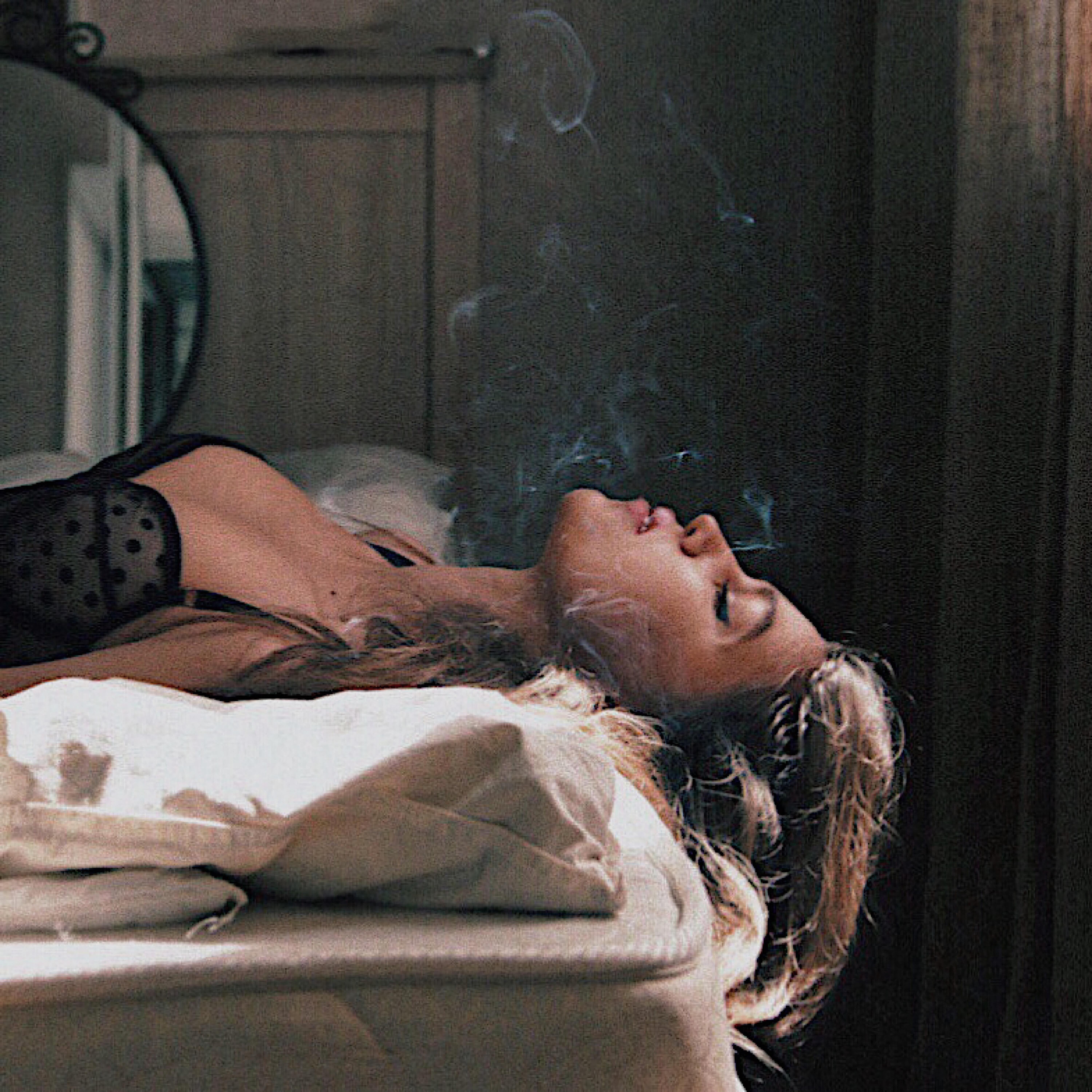 Релиз Somebody Likes You