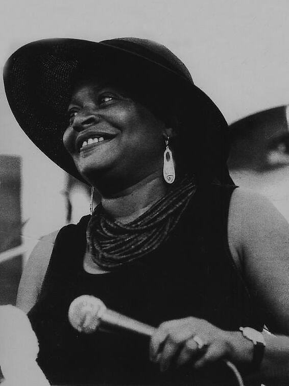 Deitra Farr