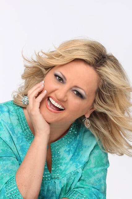 Vicki Yohe