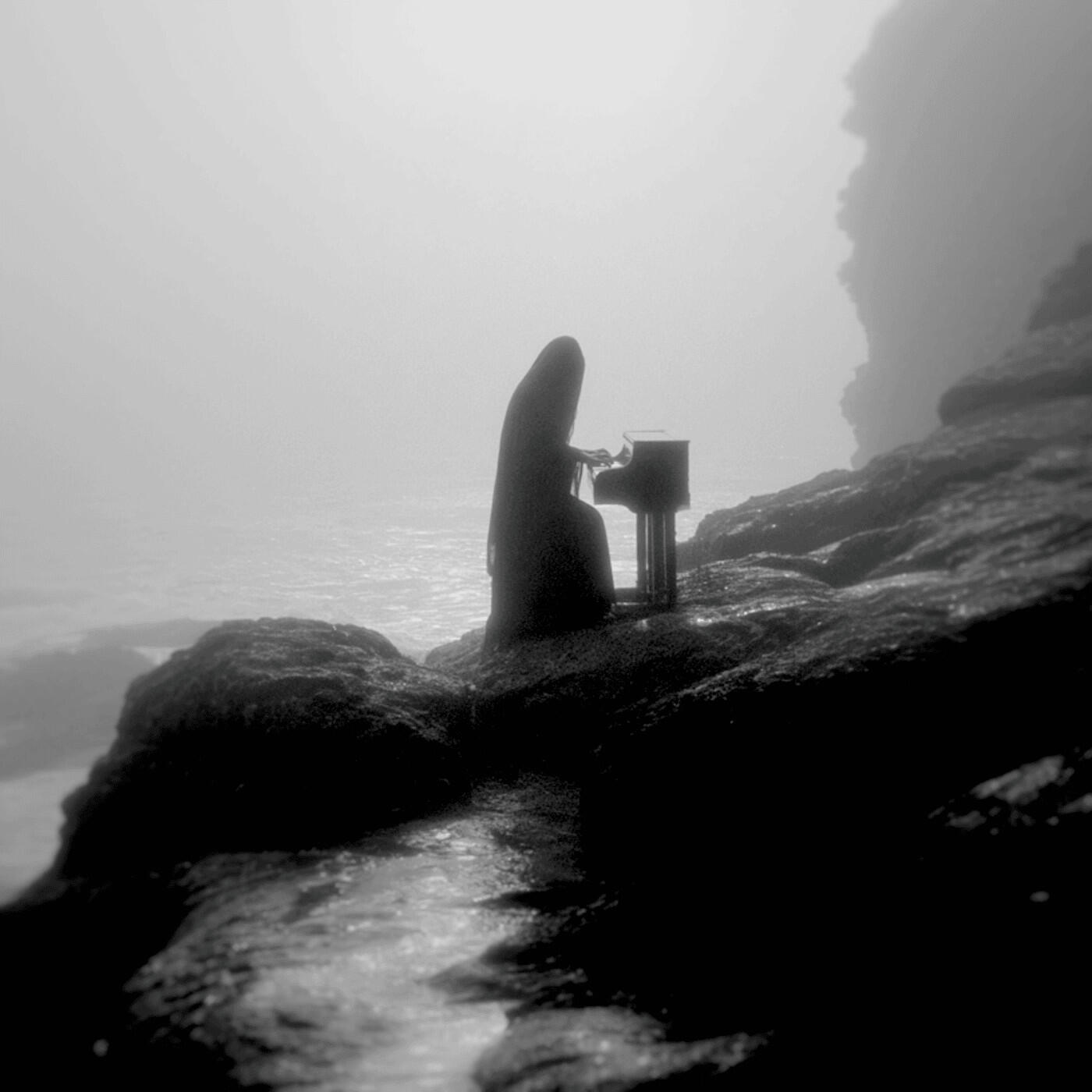 Релиз In The Light