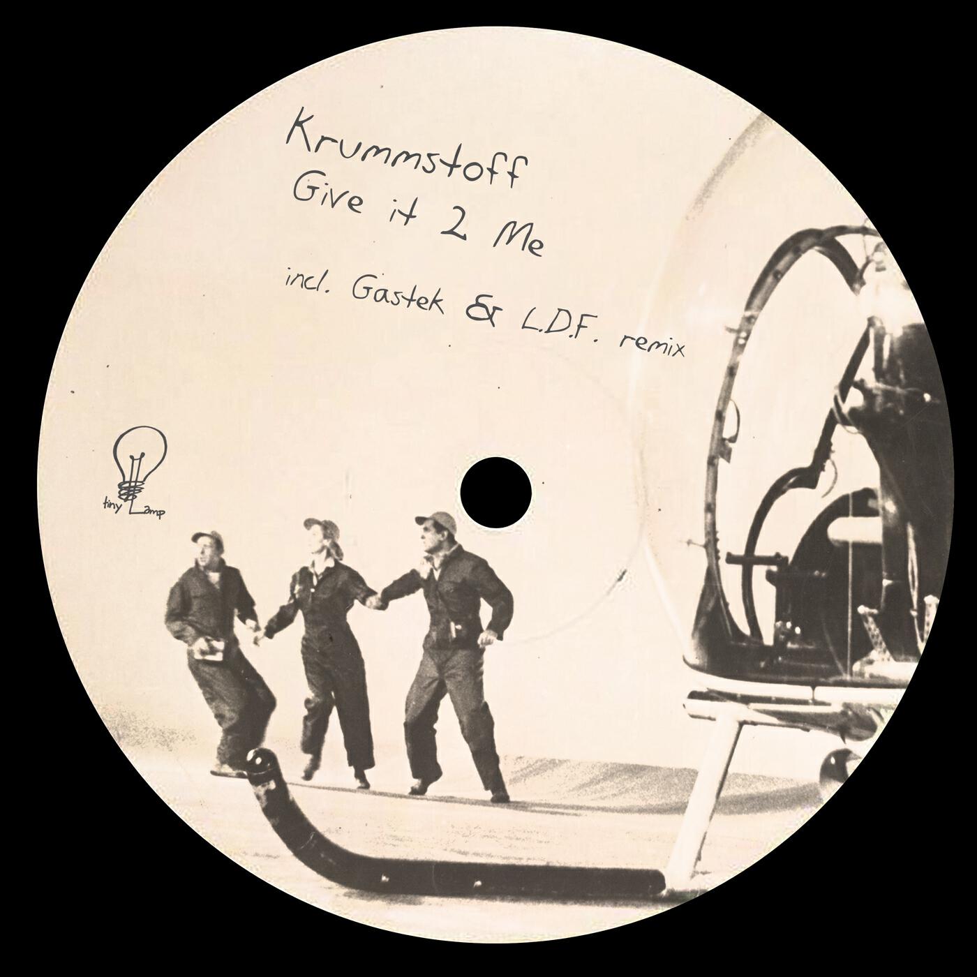 Релиз Give It 2 Me