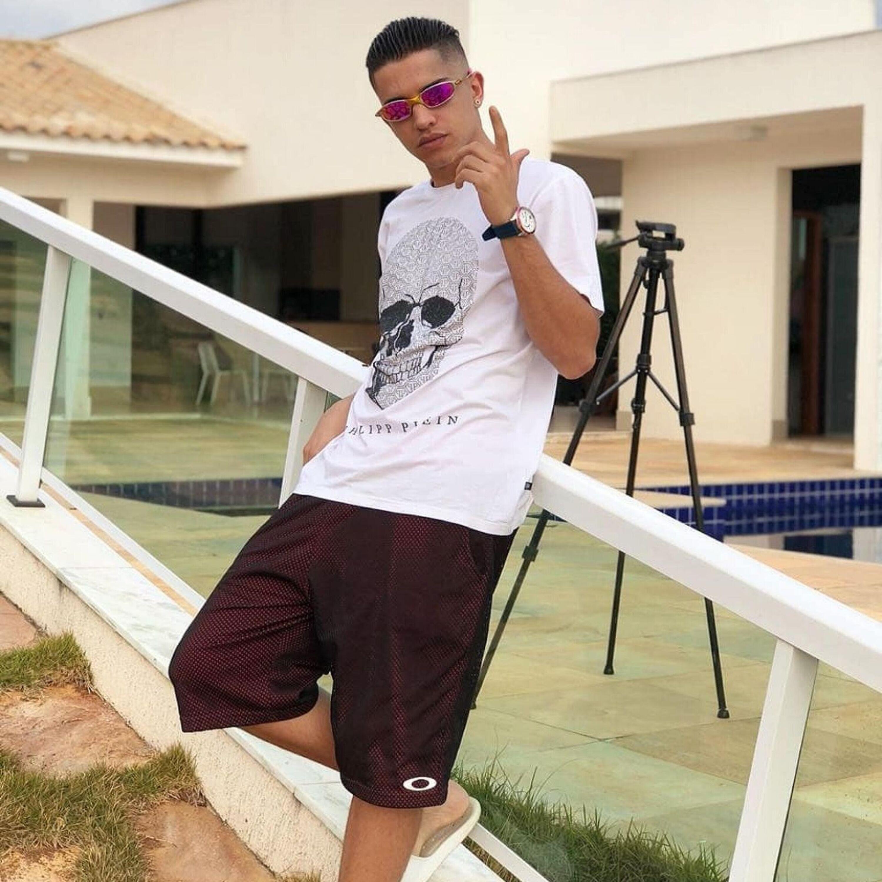 Скачать песню Dj Tg Da Inestan, MC Kaio - Intenções бесплатно в MP3 для Android и iOS