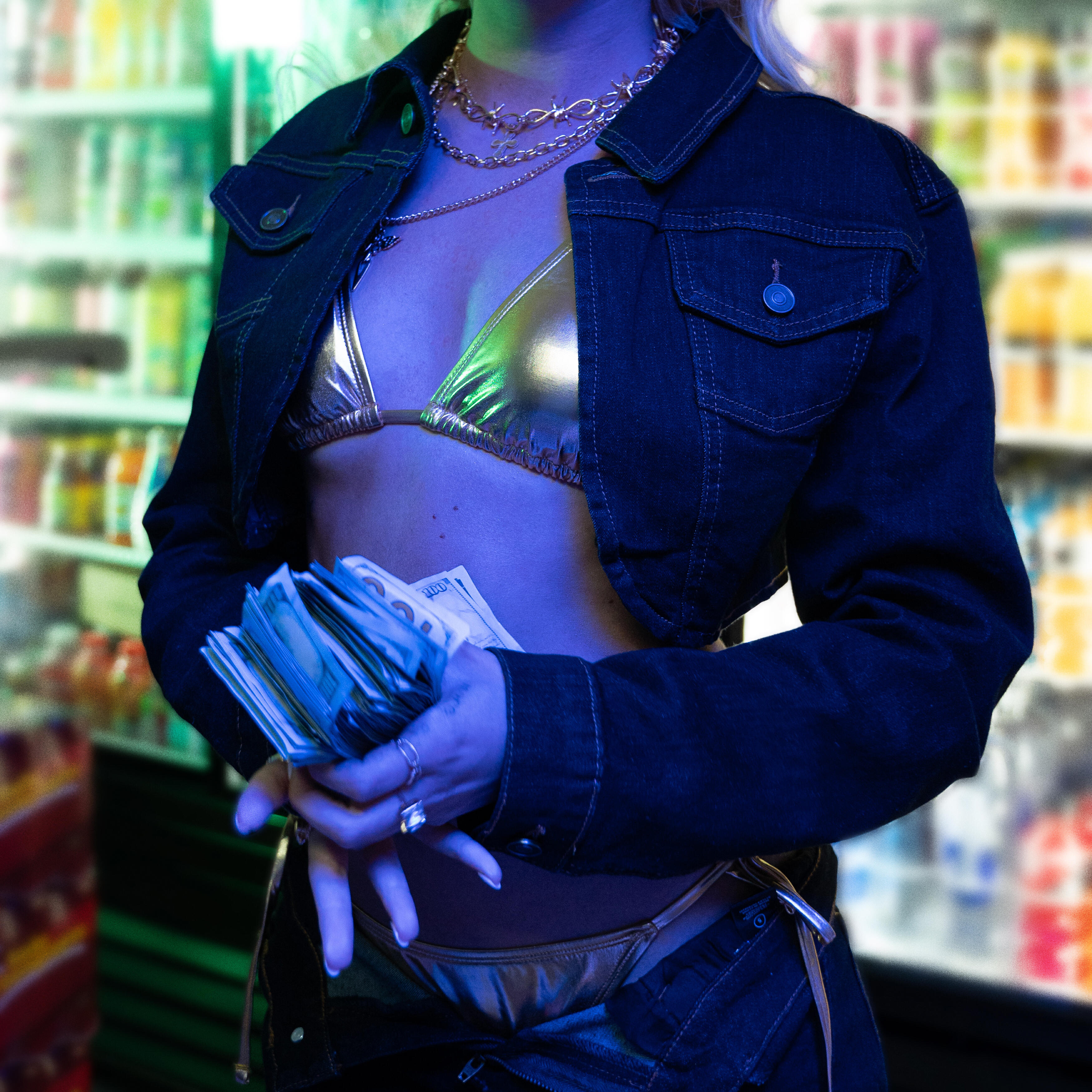 Релиз Bikini