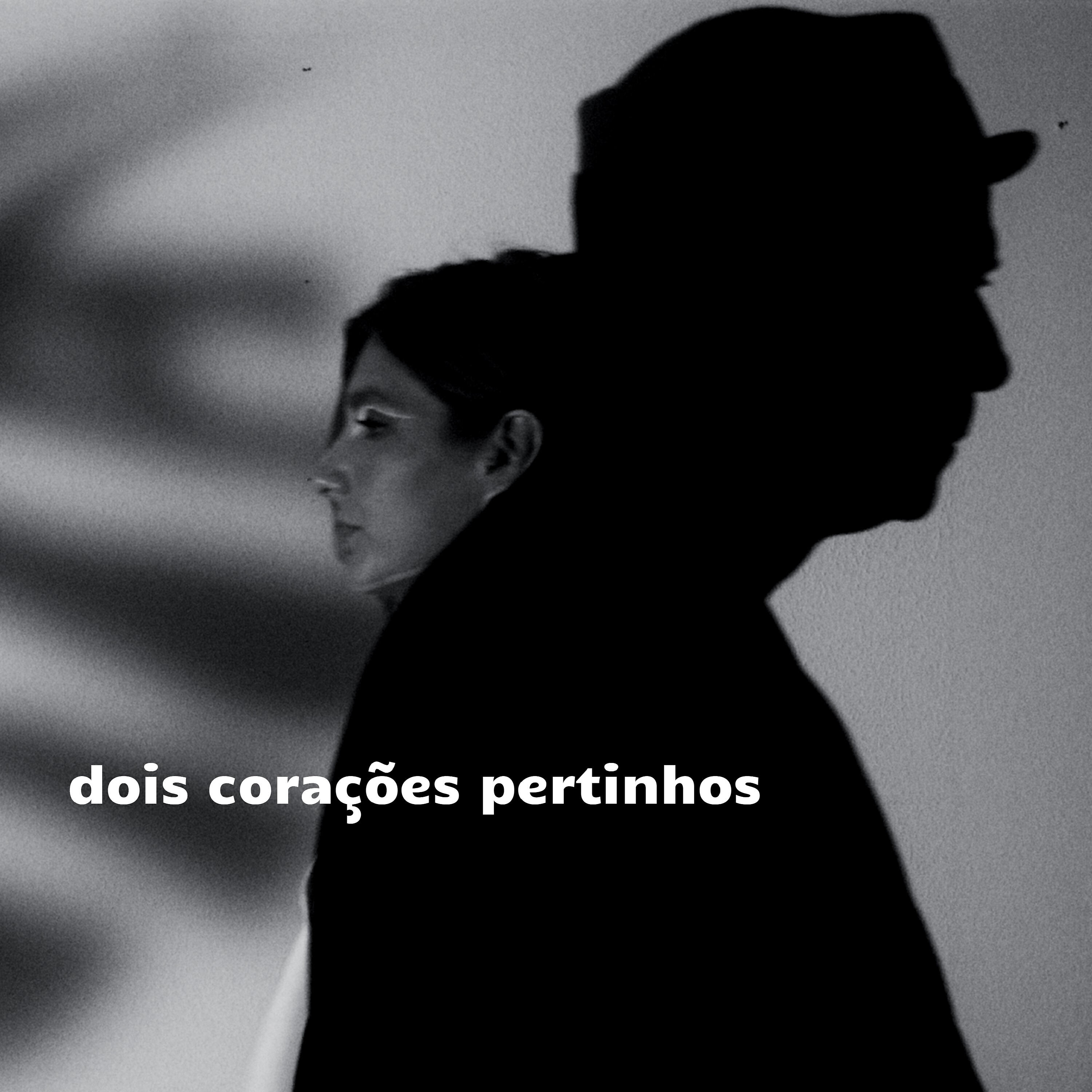 Релиз Dois Corações Pertinhos