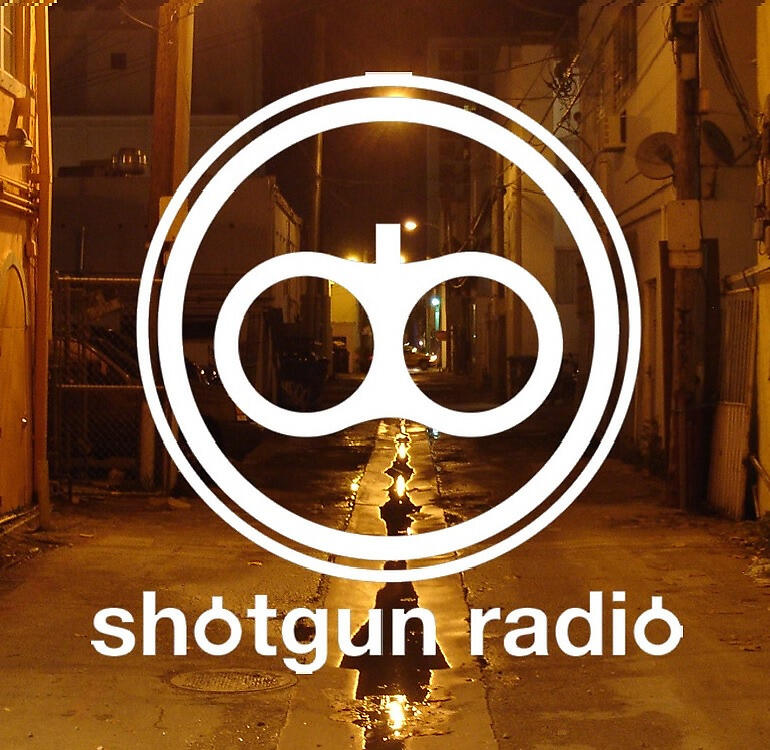 Shotgun radio