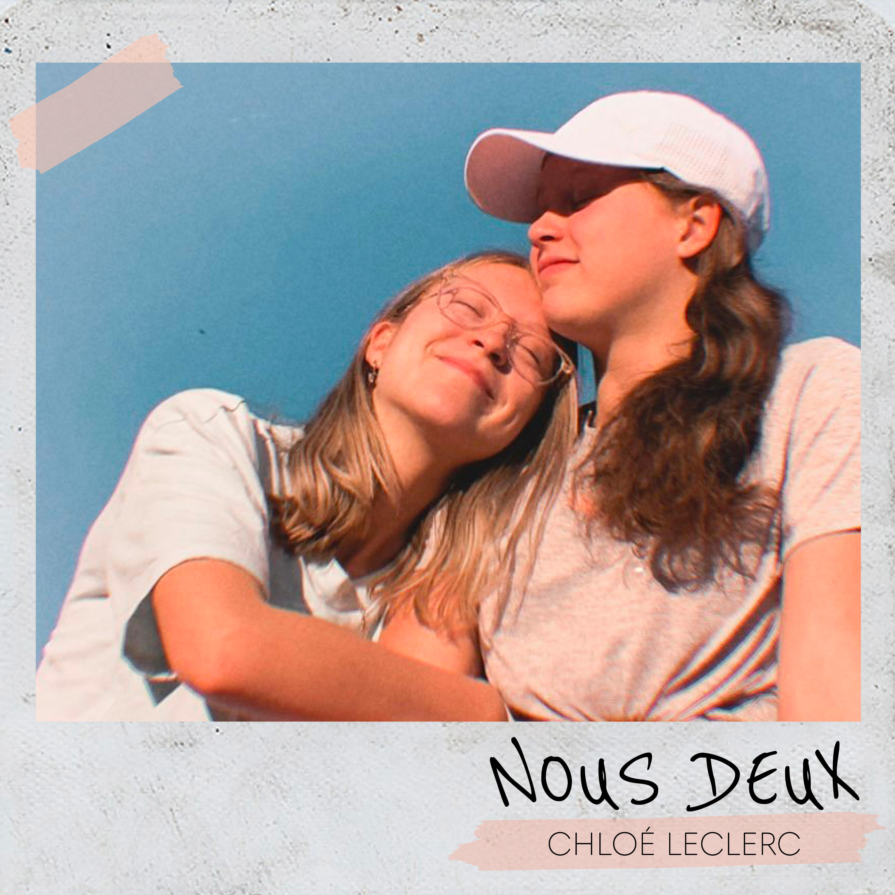 Релиз Nous deux