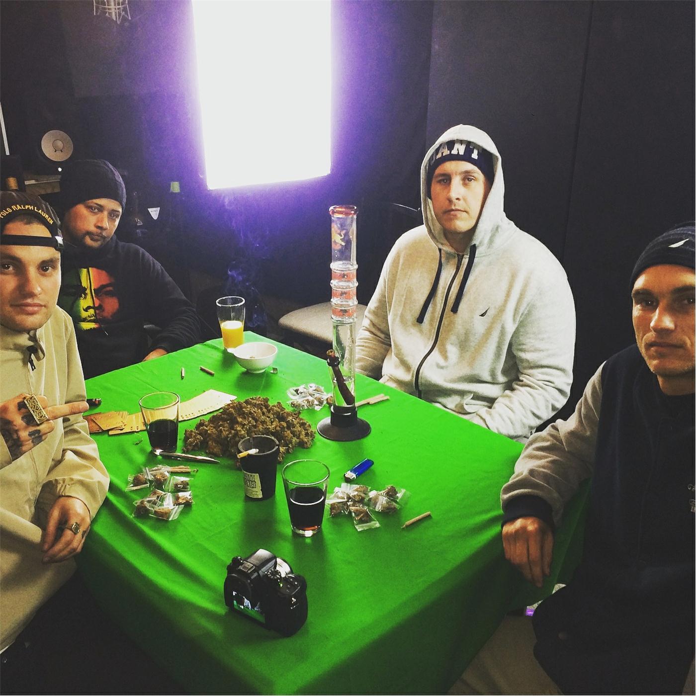 Трек Come Smoke With Me 3 (feat. Kerser, Rates & Defiant)