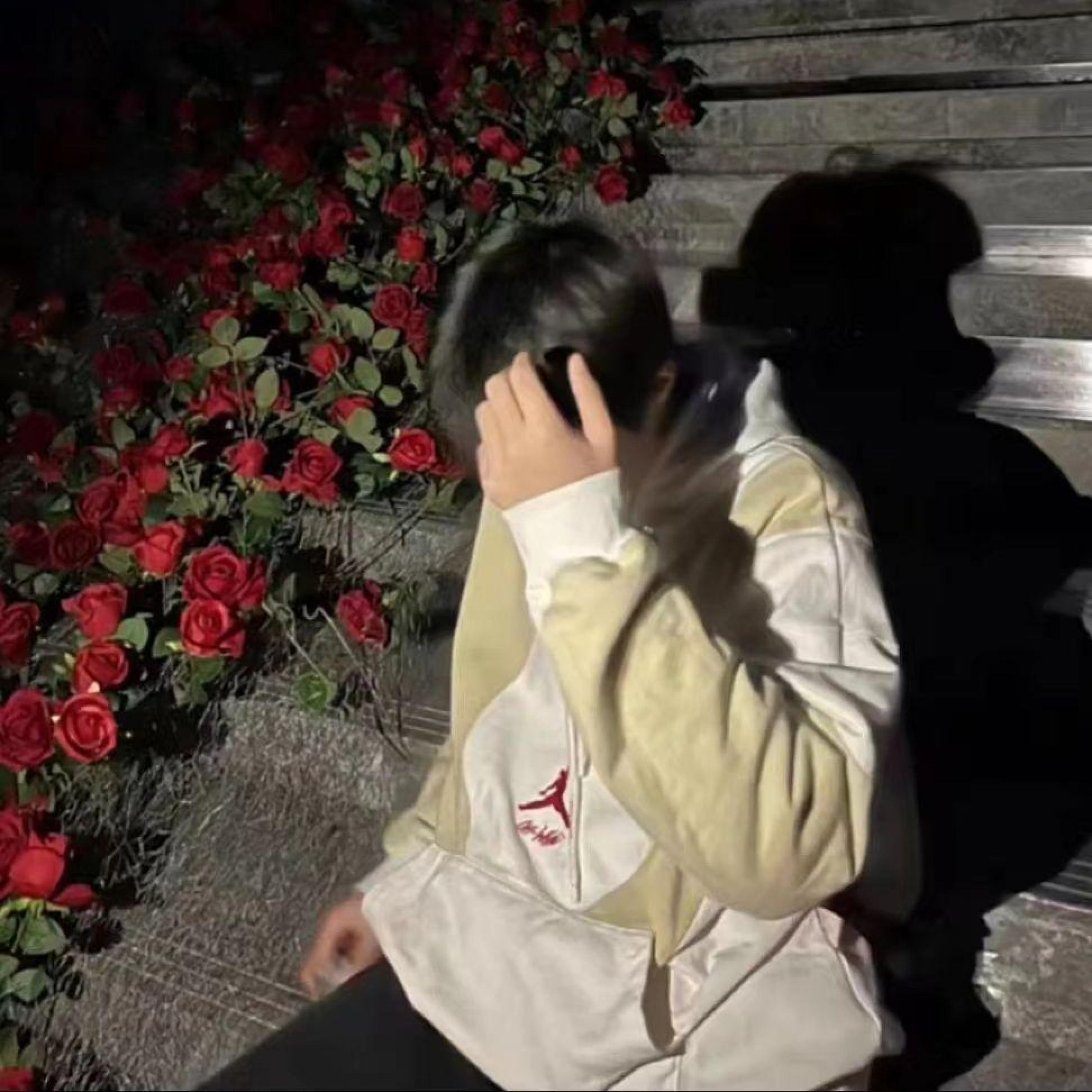Релиз 你好我叫秋天