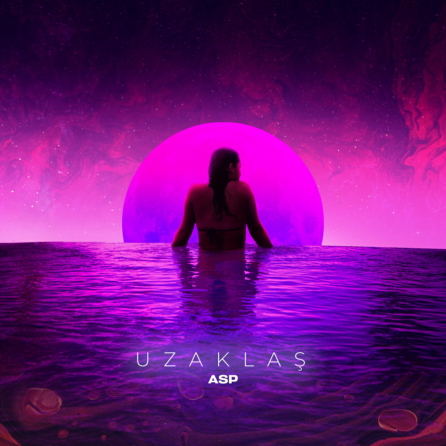 Релиз Uzaklaş