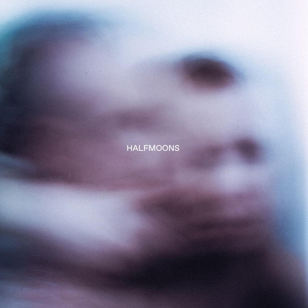 Релиз HALFMOONS