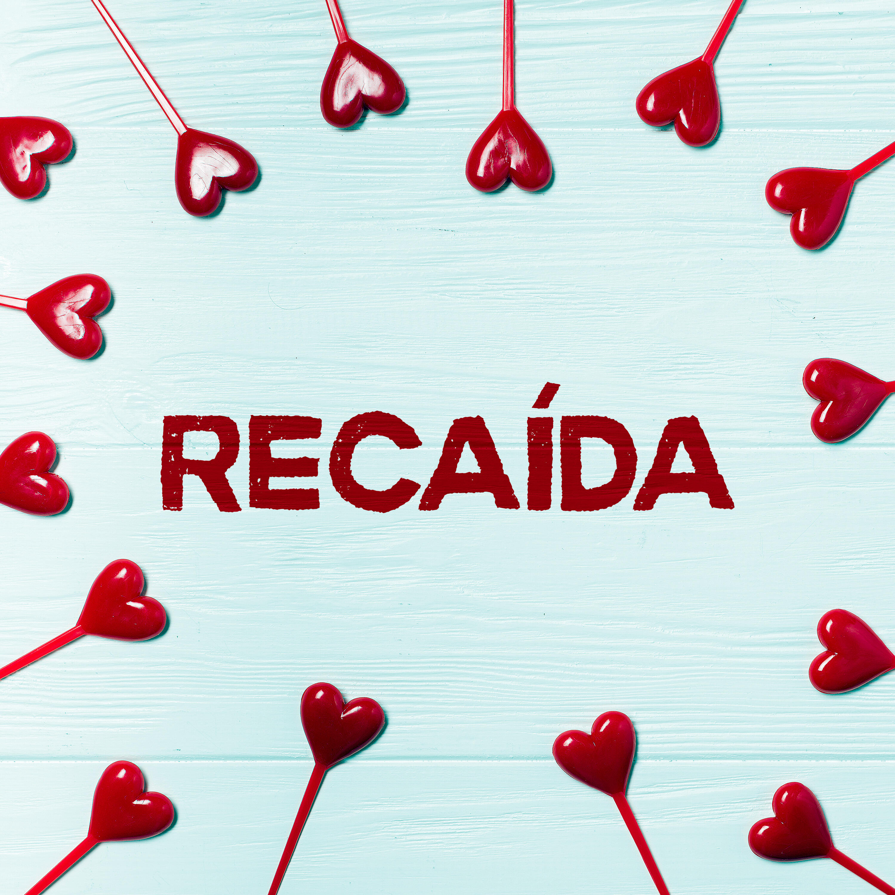 Релиз Recaída
