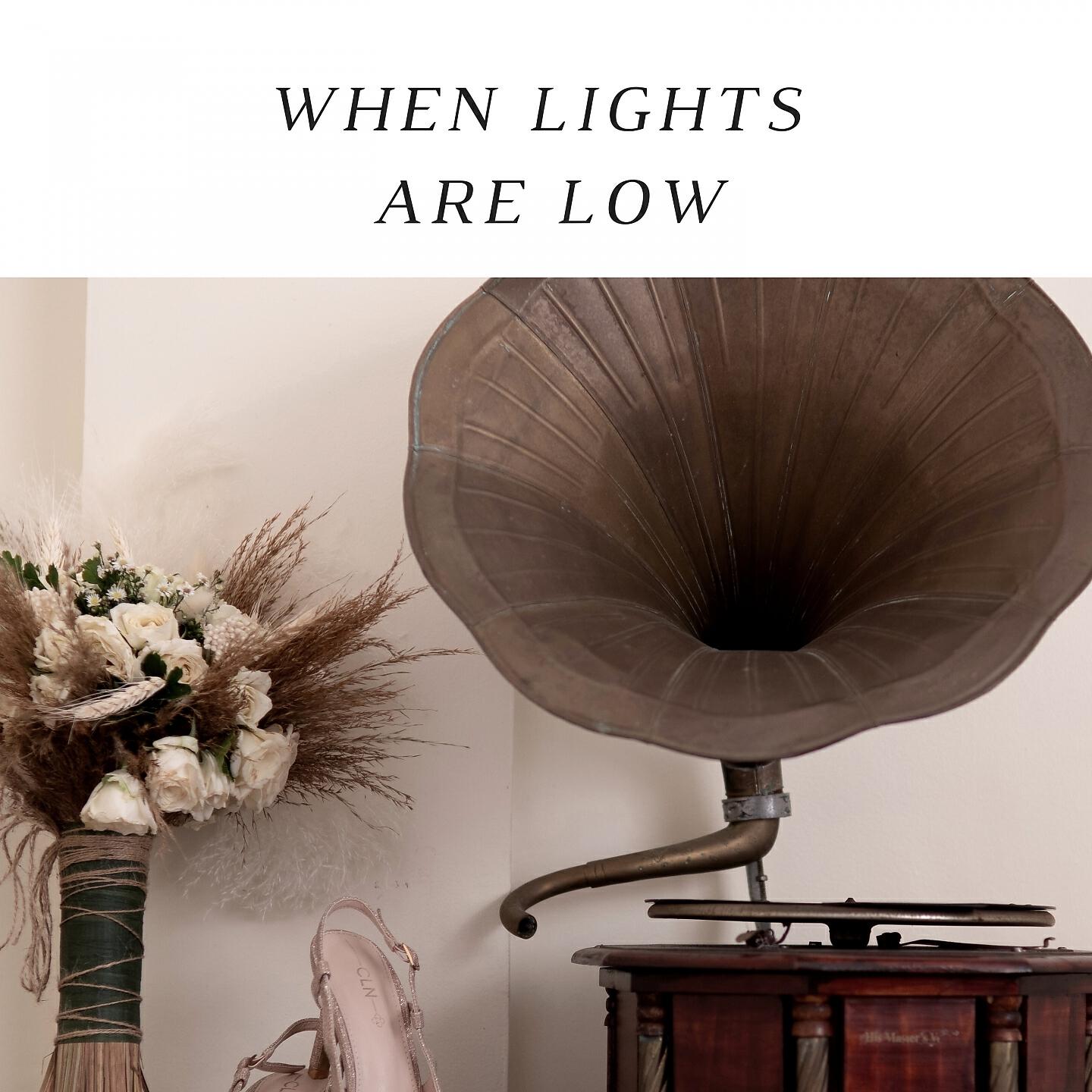 Постер альбома When Lights Are Low