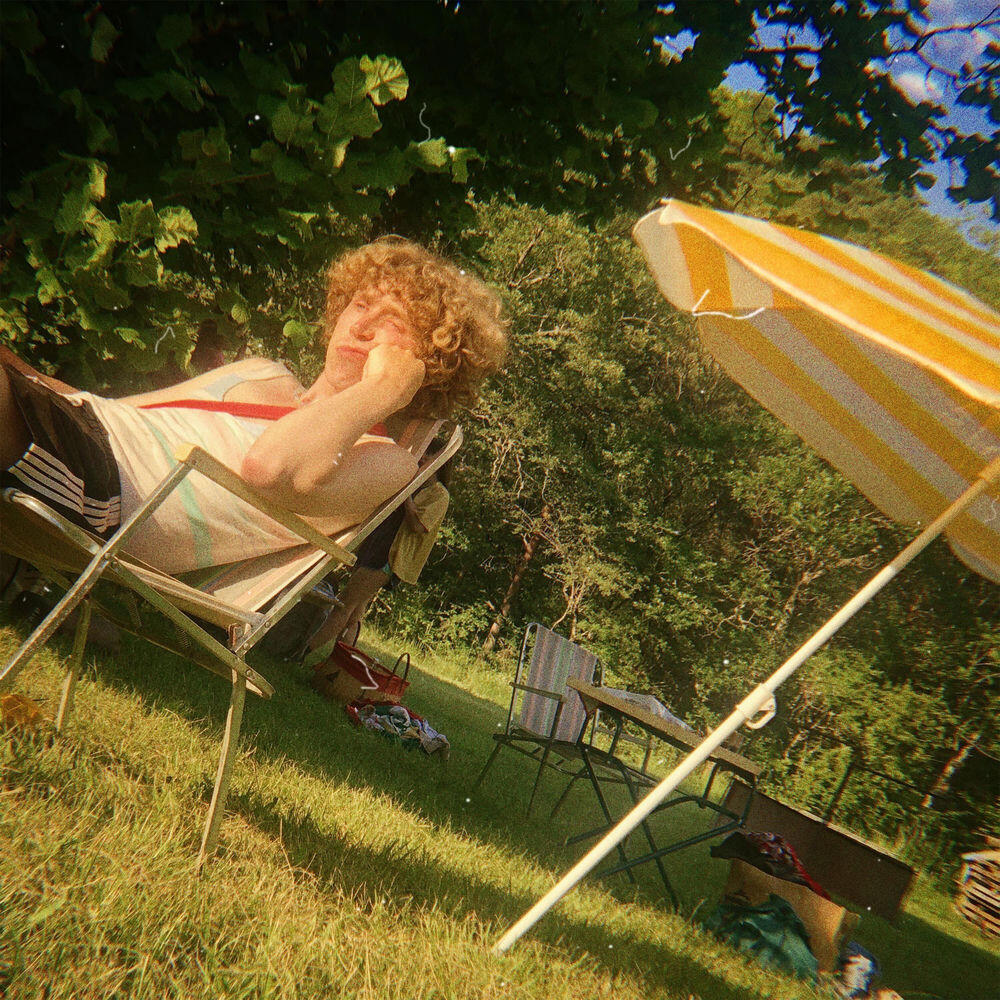 Релиз Au secours les vacances