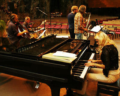 Iro Haarla Quintet