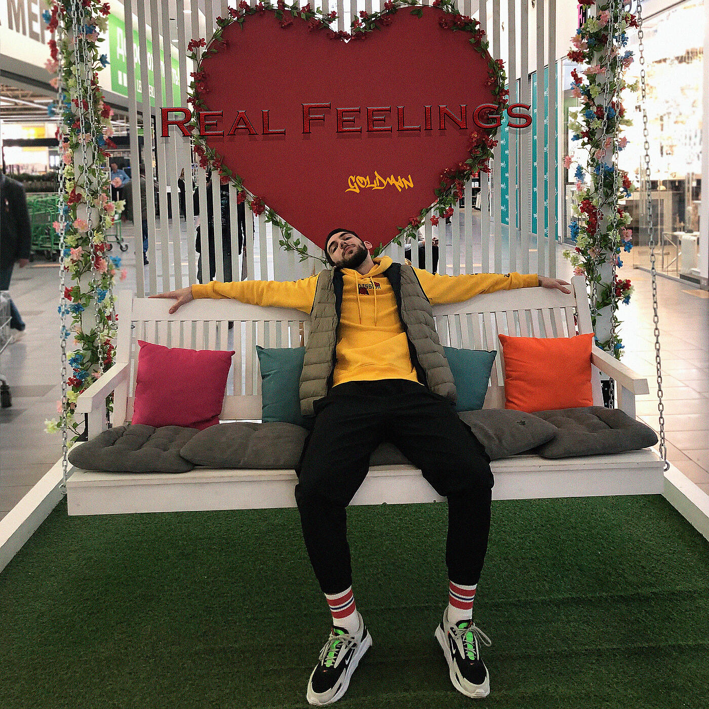Релиз Real Feelings