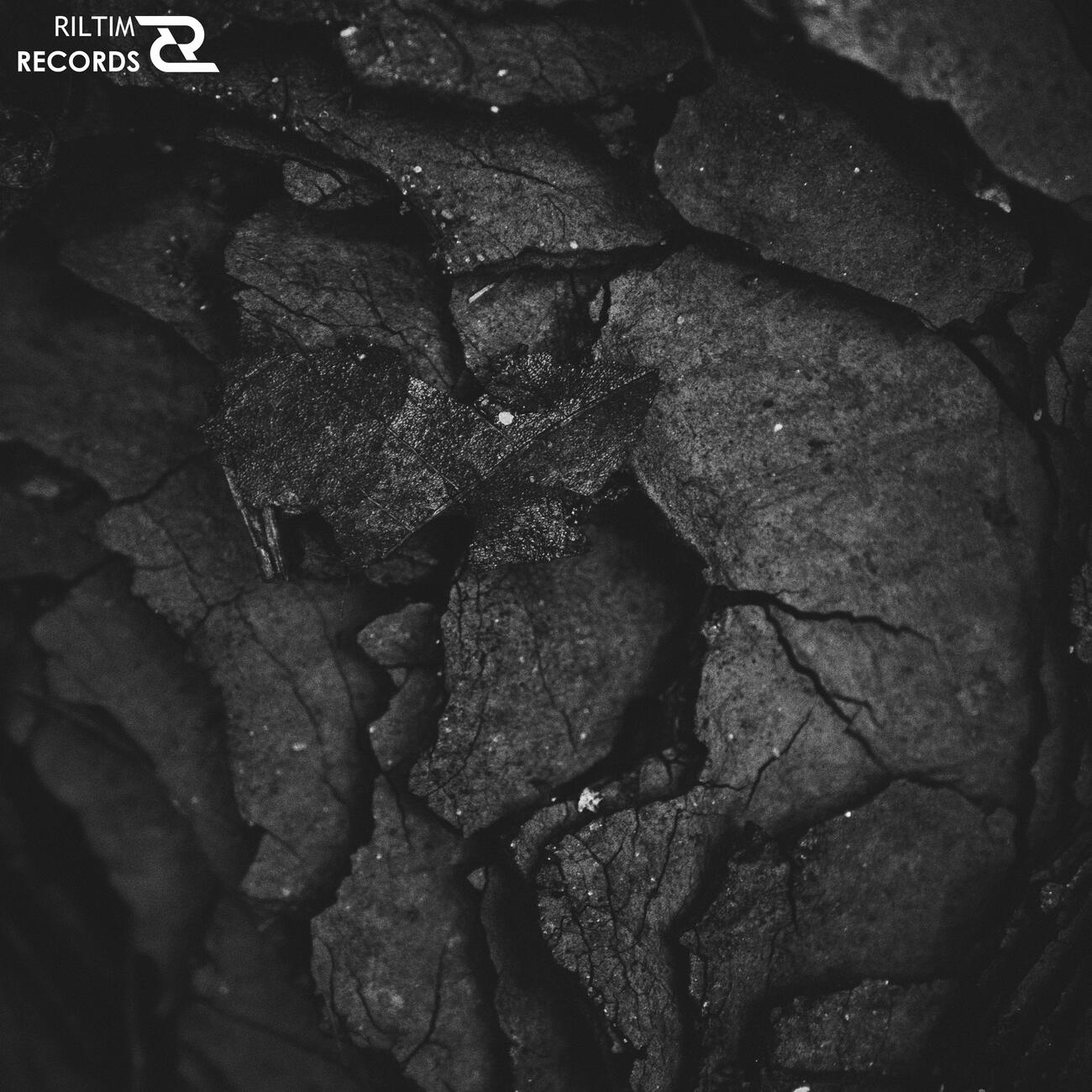 Релиз Broken Love