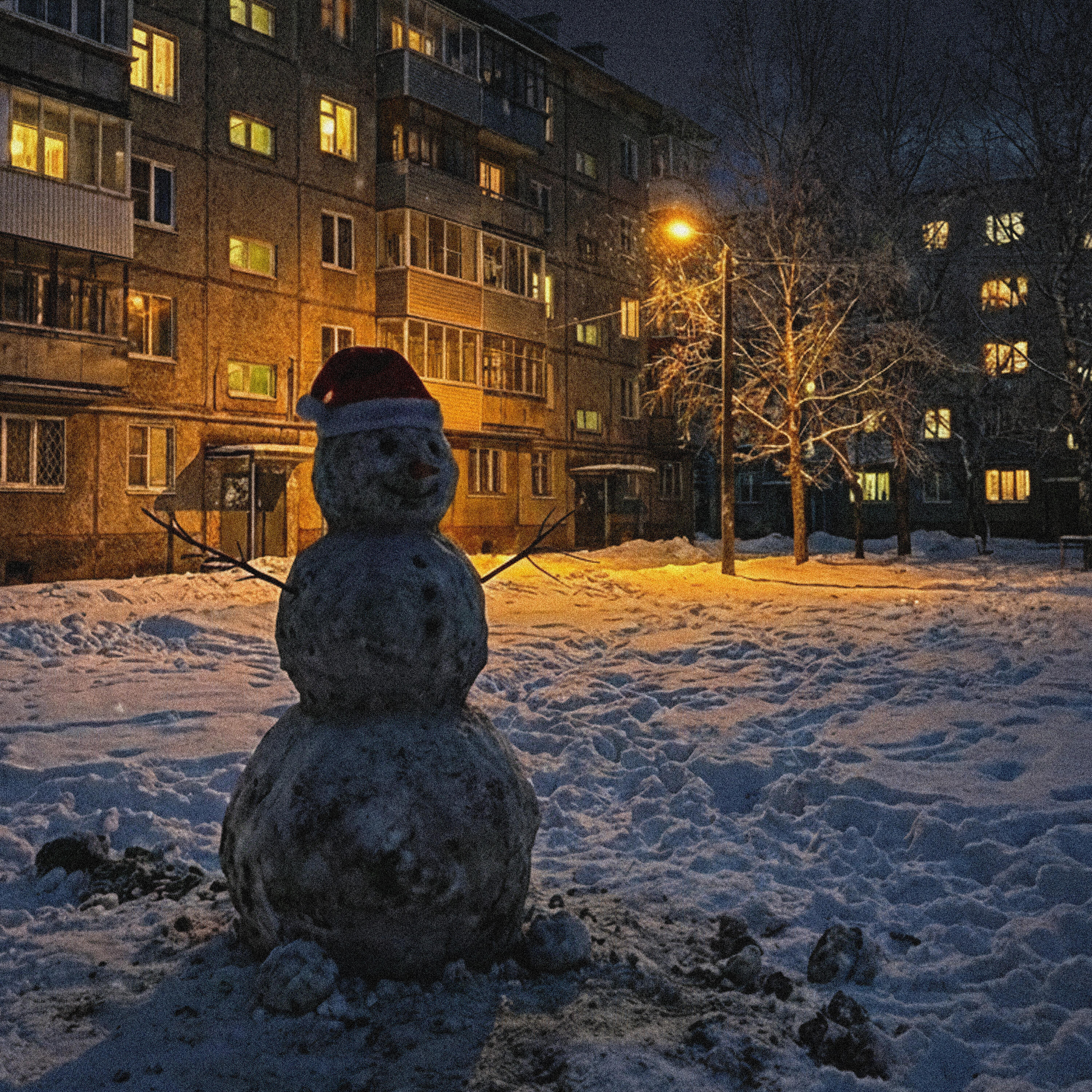 Релиз снеговики из пепла