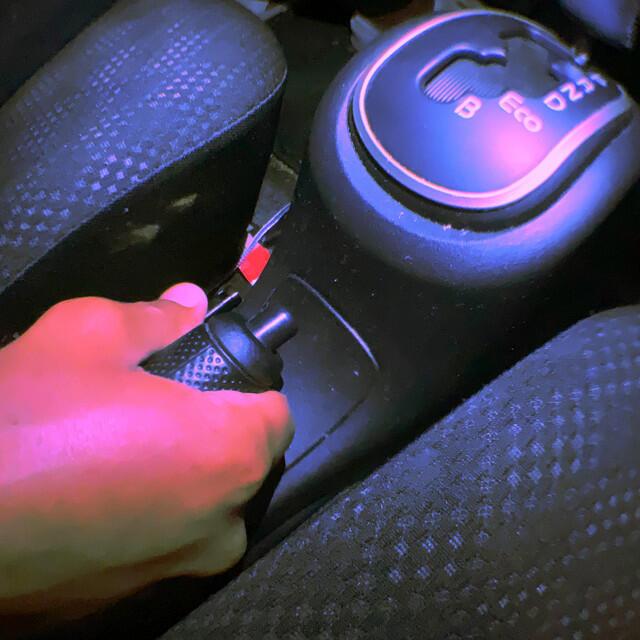 Релиз Hand-Brake Turns