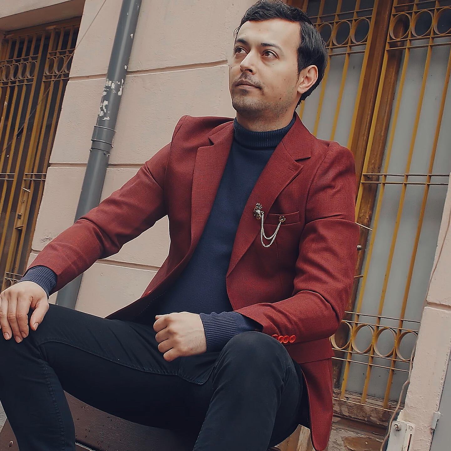 Релиз Esti aici