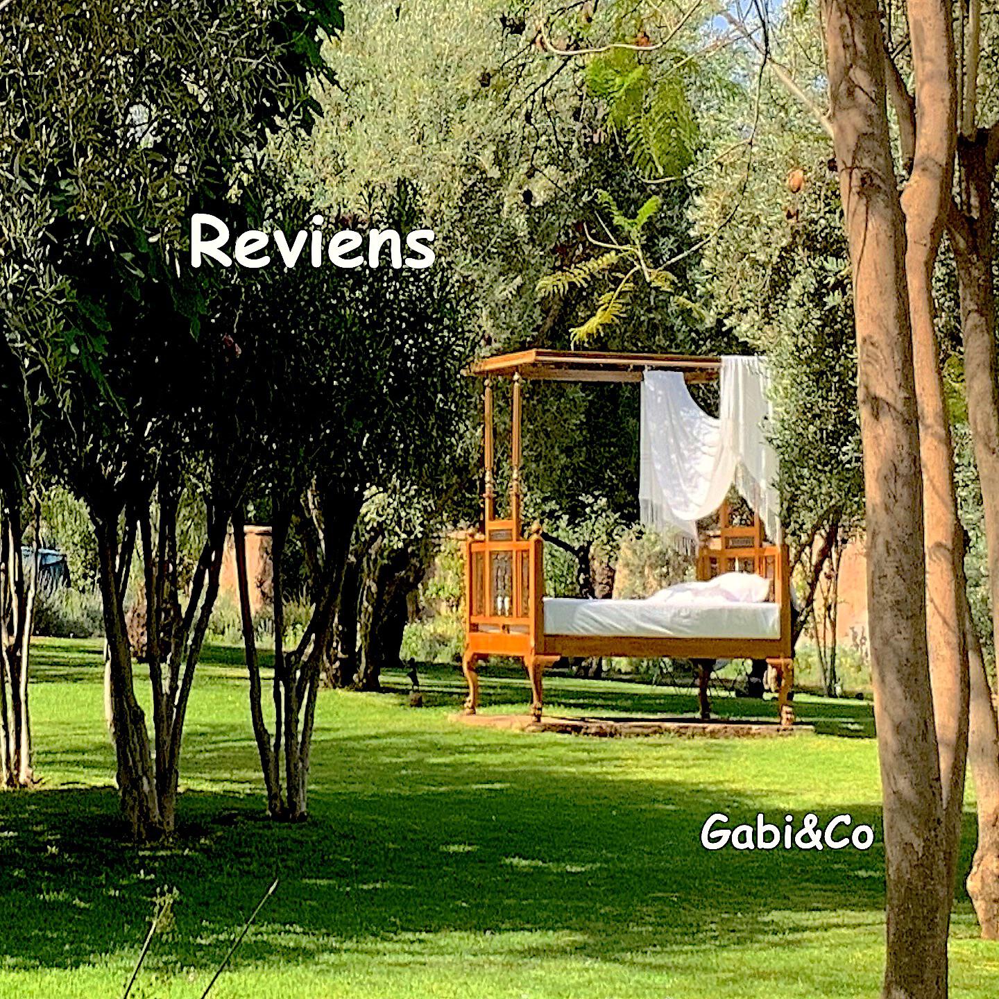 Релиз Reviens