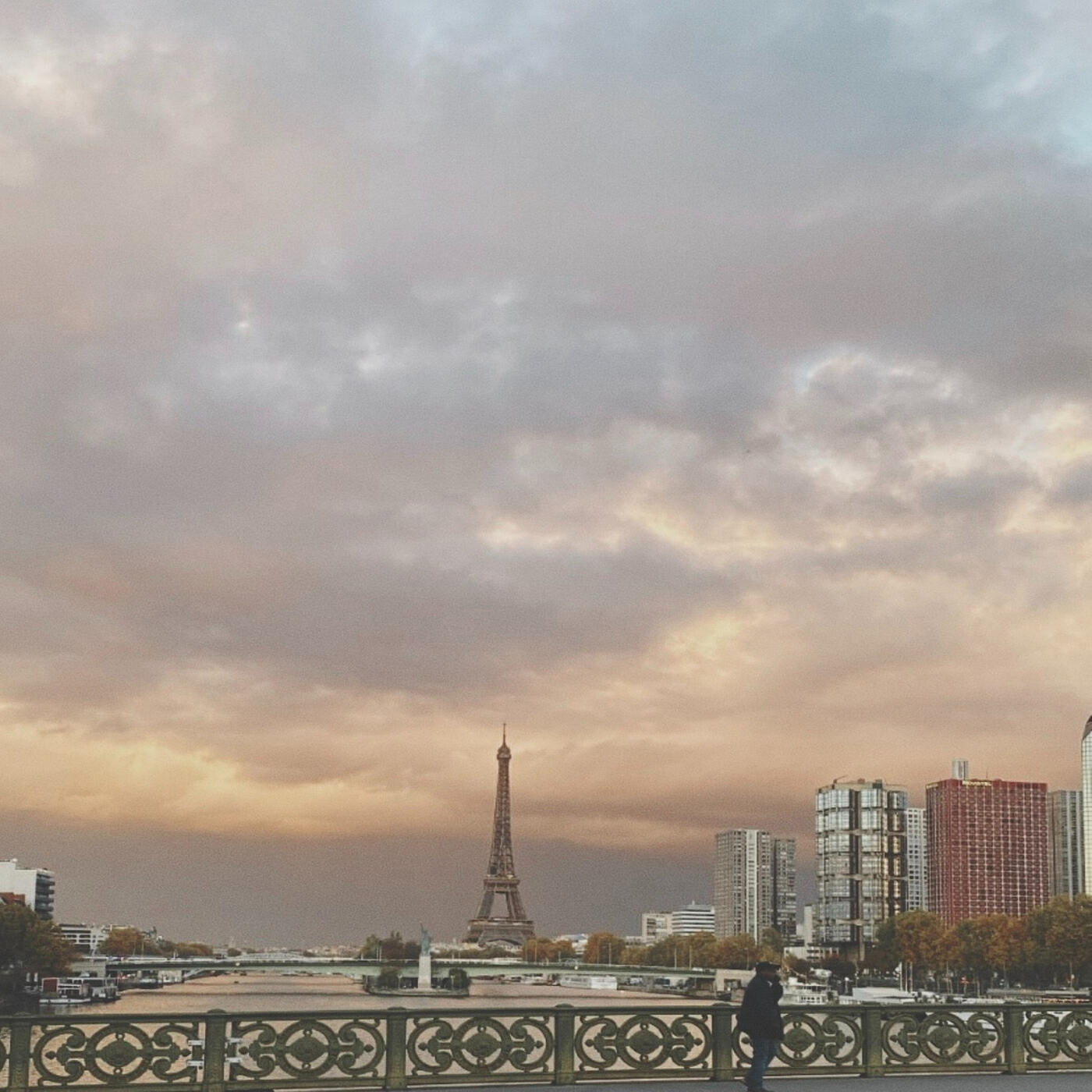 Релиз Nuages